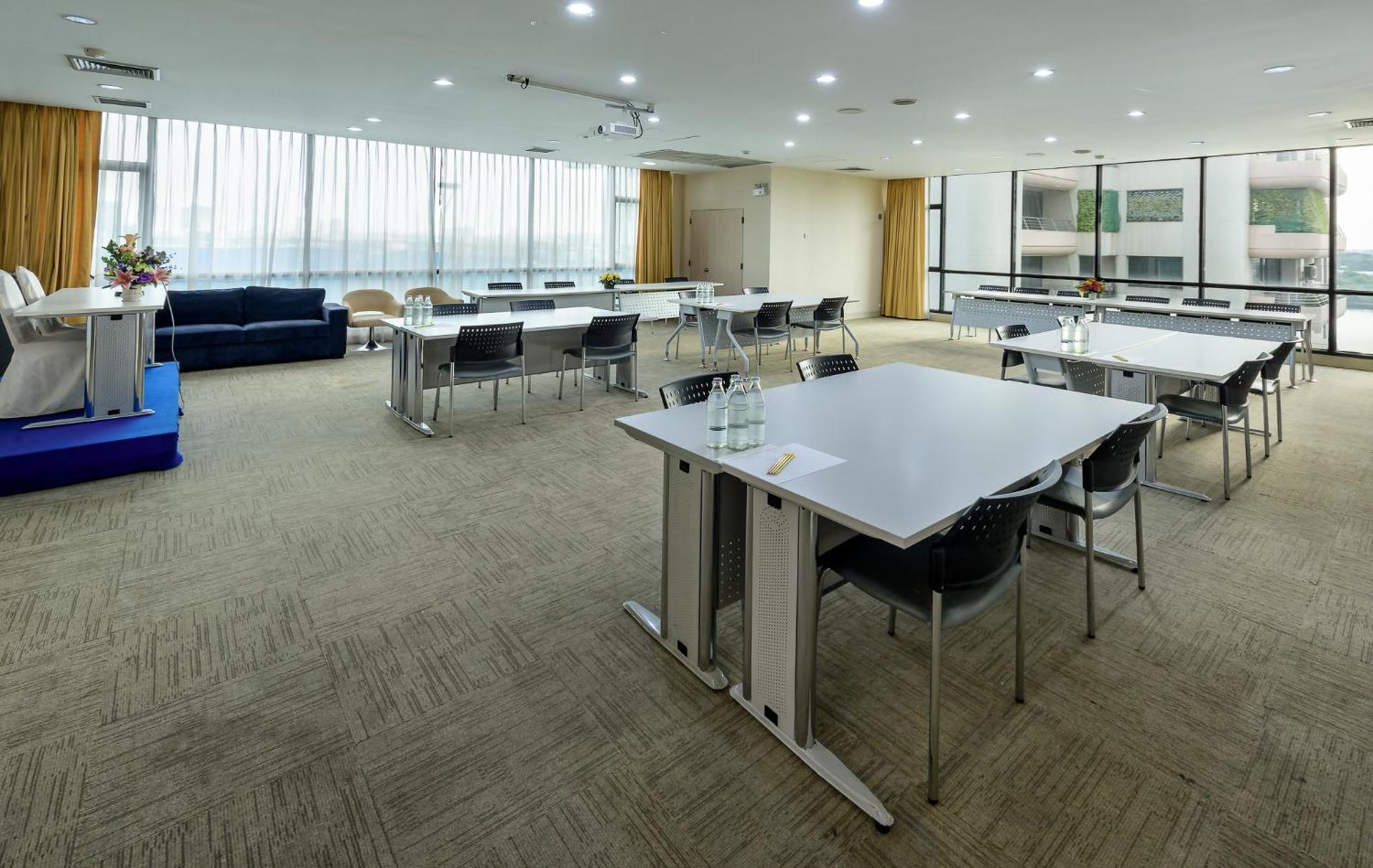 Riverine Place Hotel And Residence Nonthaburi Exterior foto